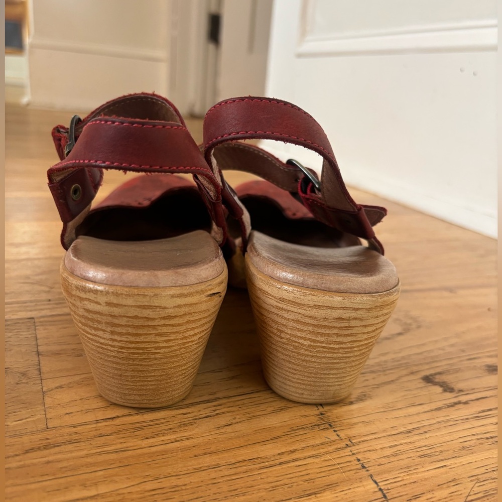 Dansko Marta Clog Red - Picture 6 of 7